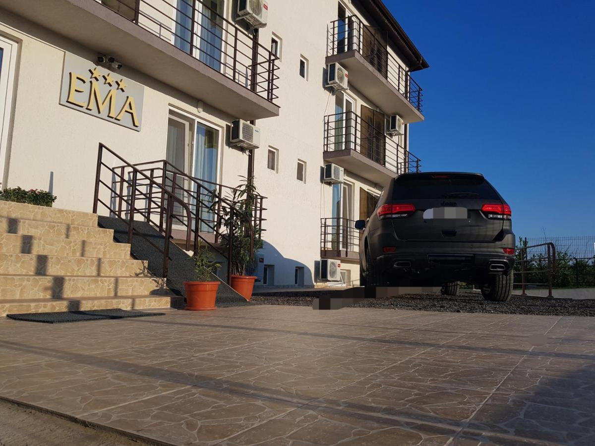 Ema Hotel Vama Veche Bagian luar foto